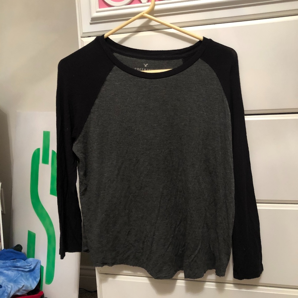 American Eagle Long Sleeve